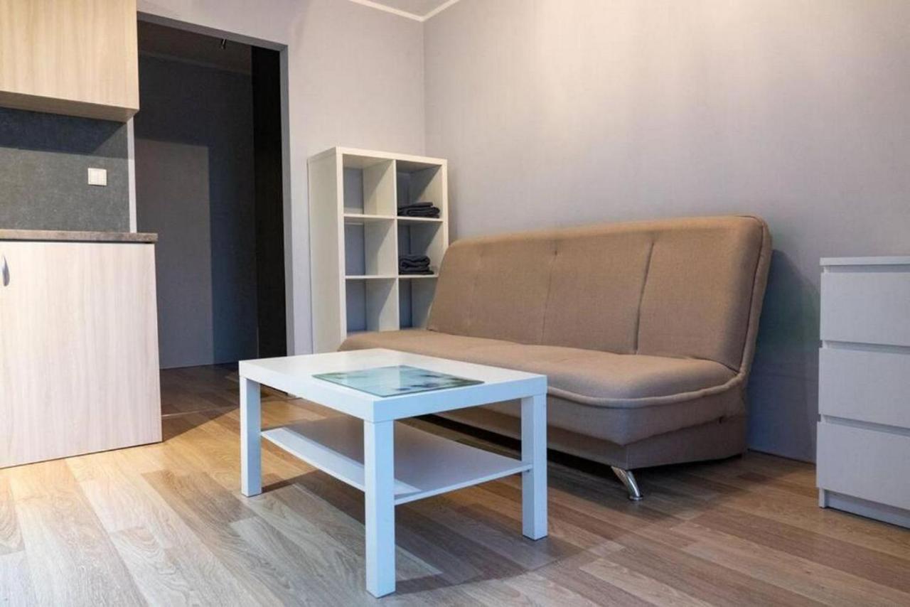 MINI APARTAMENT CRACOW / KRAKÓW z m. postojowym Cracóvia Exterior foto