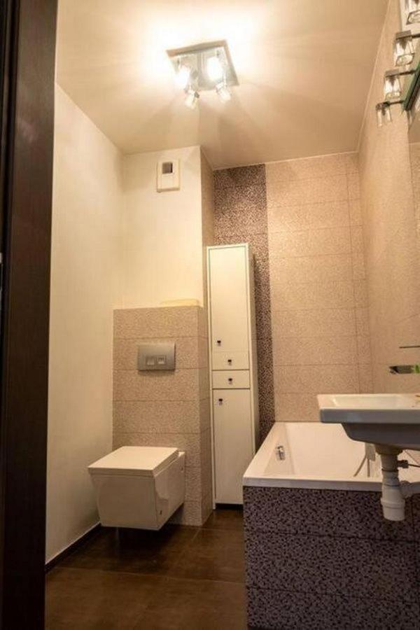 MINI APARTAMENT CRACOW / KRAKÓW z m. postojowym Cracóvia Exterior foto